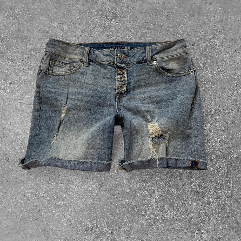 Maurices Womens Distressed Blue Denim Shorts Button Fly Size 5/6